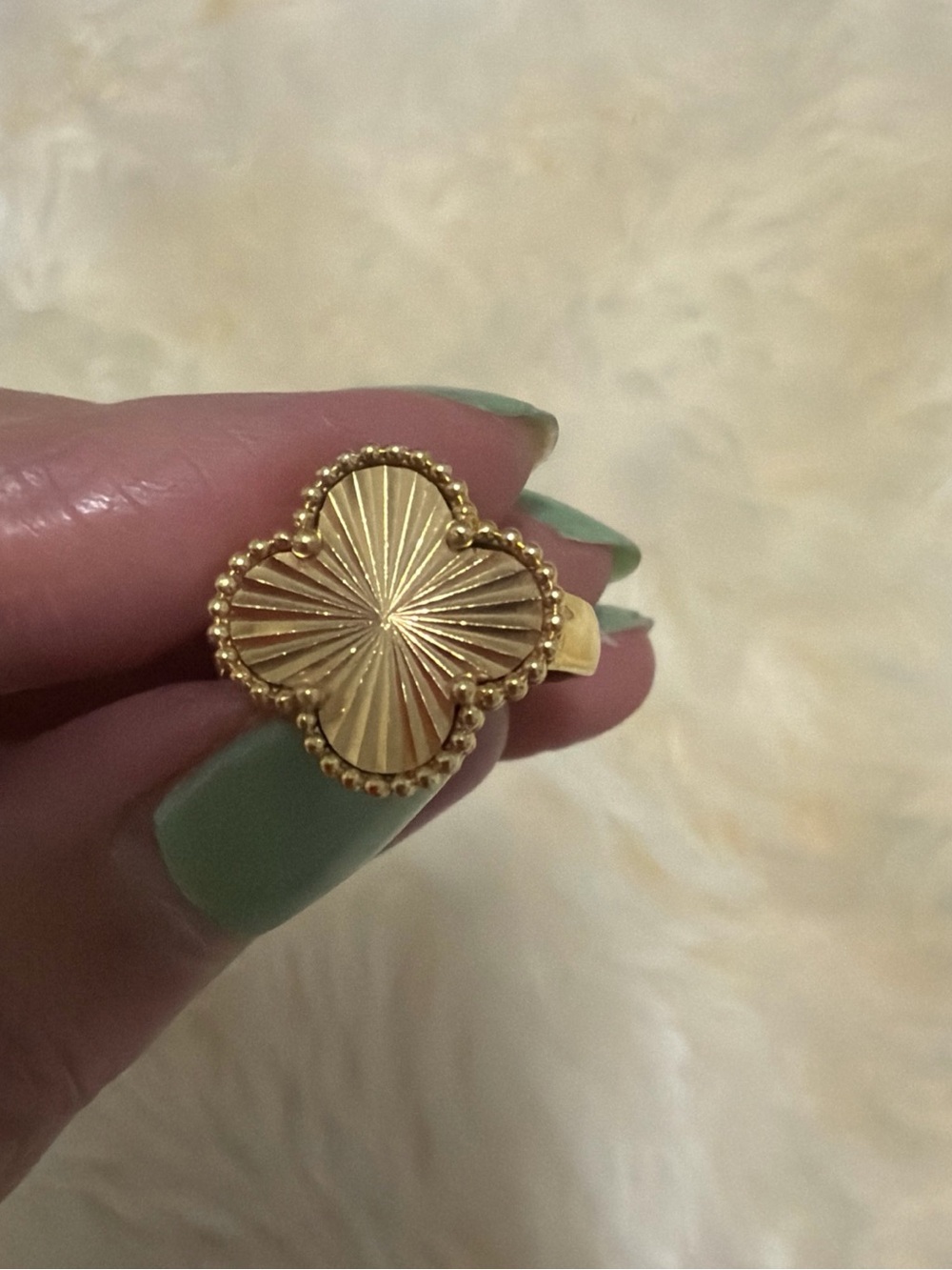 18k Gold 4 Leaf Clover Ring Women Sing US 6